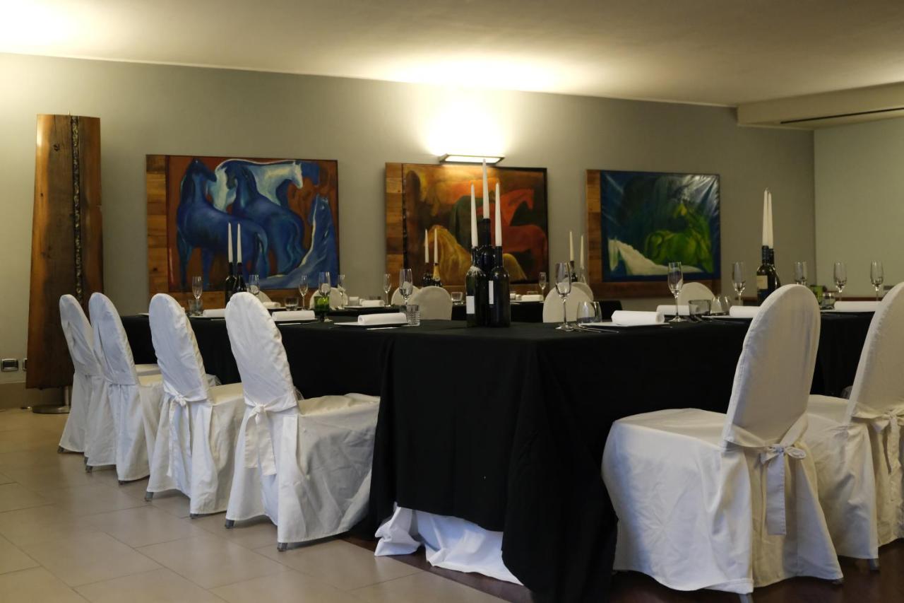Settecento Hotel Presezzo Luaran gambar