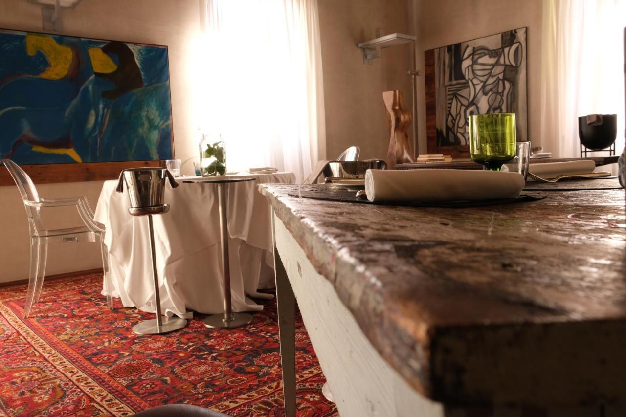 Settecento Hotel Presezzo Luaran gambar